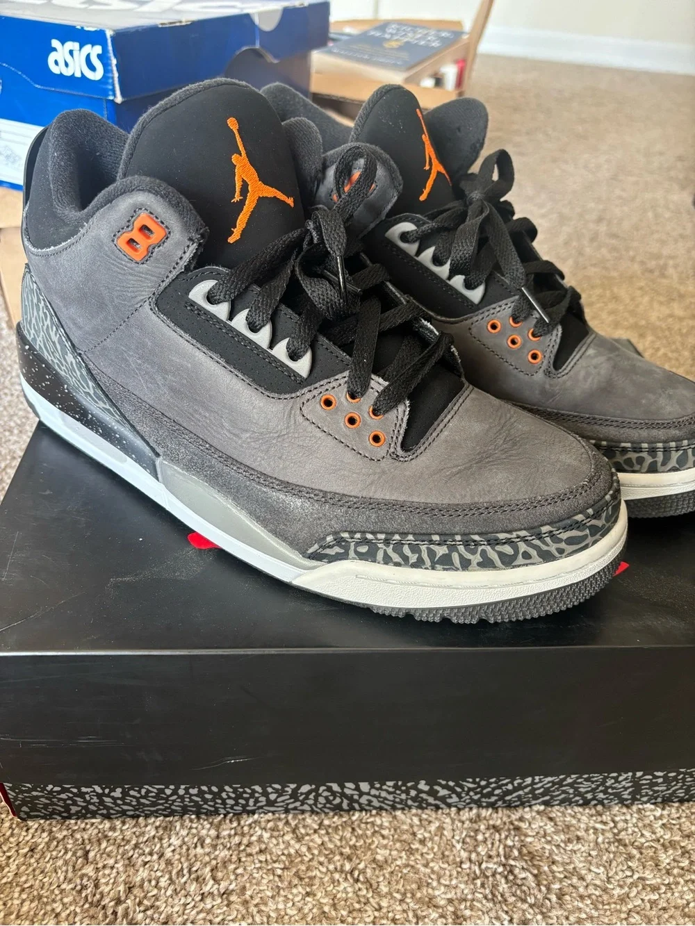 Jordan Retro 3 Men's Sneakers - Black & Orange